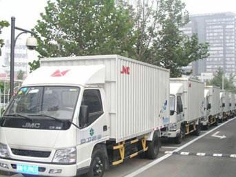 老兵搬家专用箱式货车